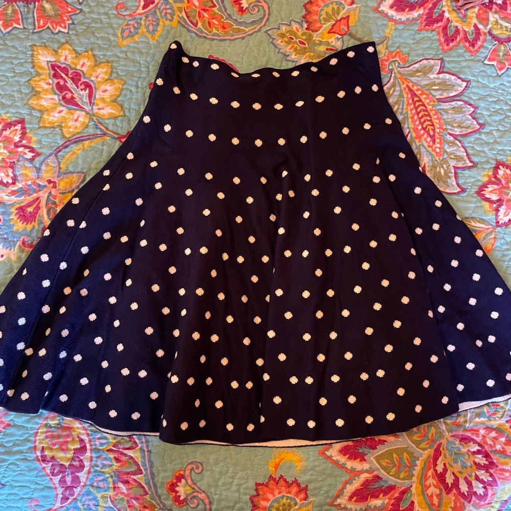 Pok-a-dot skirt